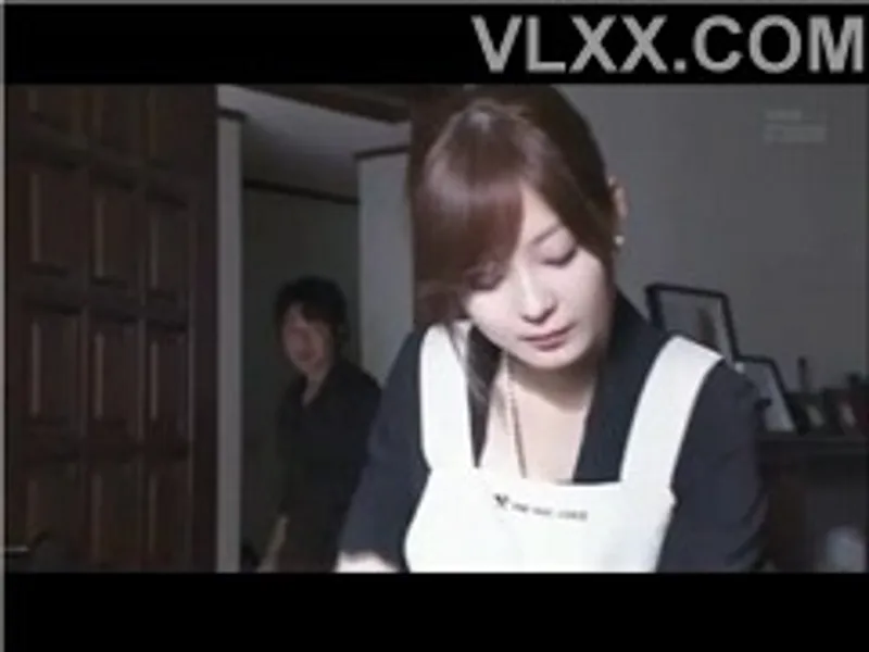 Chồng yêu đi công việc, bà xã ở nhà bị người tình của chị gái cưỡng hiếp