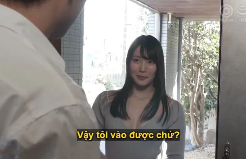 Anh chàng nhà giàu sát vách bị cô em hàng xóm xinh tươi, đã lập gia đình mới dọn về dụ dỗ quan hệ.